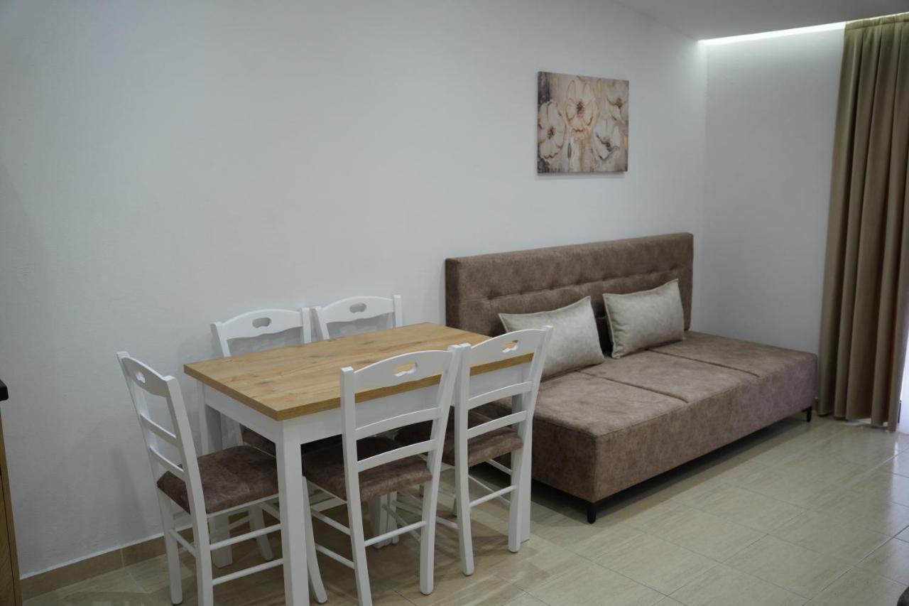 Apartments Costa Azzurra Велипойе Экстерьер фото